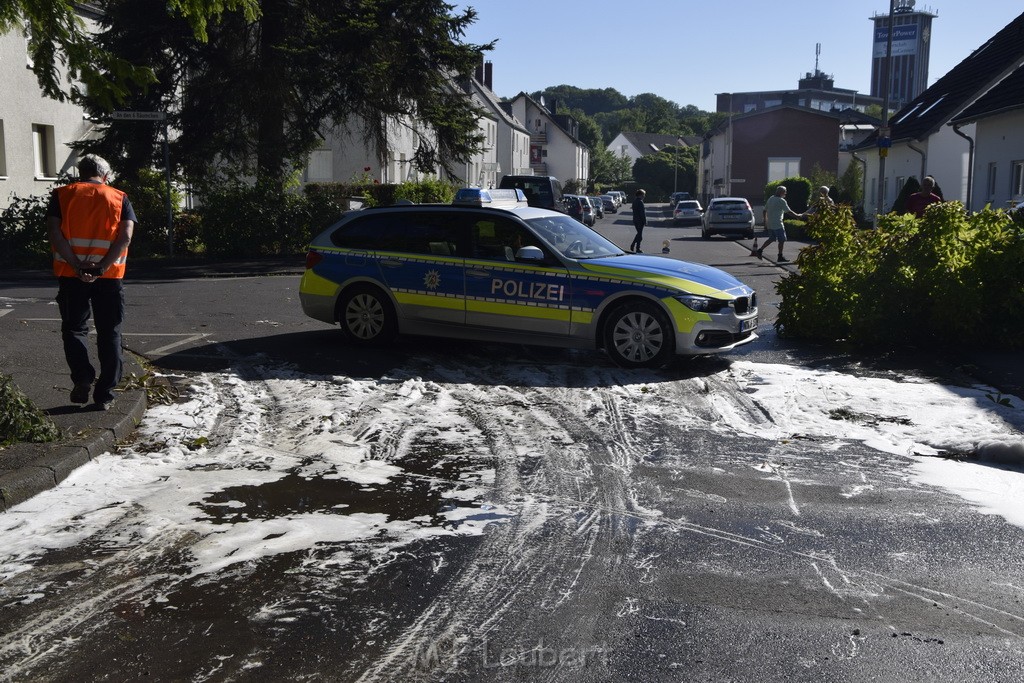 Grossfeuer Einfamilienhaus Siegburg Muehlengrabenstr P1322.JPG - Miklos Laubert